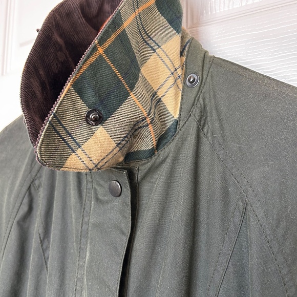 Barbour Beadnell® Waxed Jacket Sage Tartan - Picture 16 of 16
